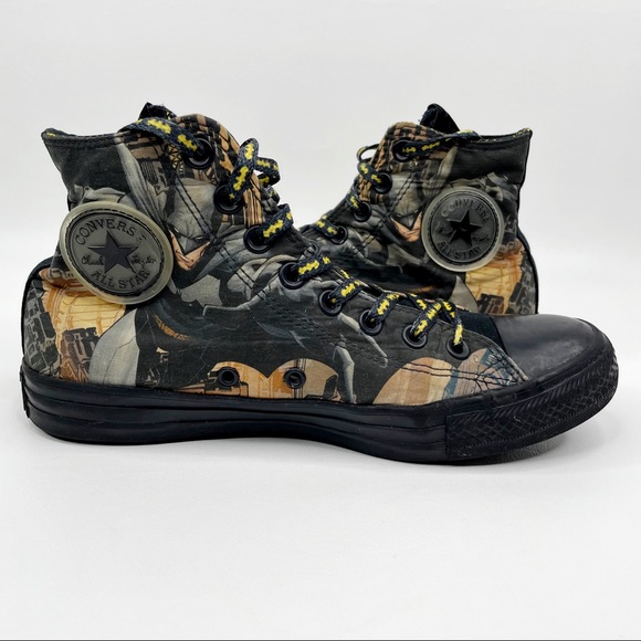 CONVERSE X DC COMICS Batman Bat Signal High Top Chuck Taylor Sneakers - Picture 5 of 15